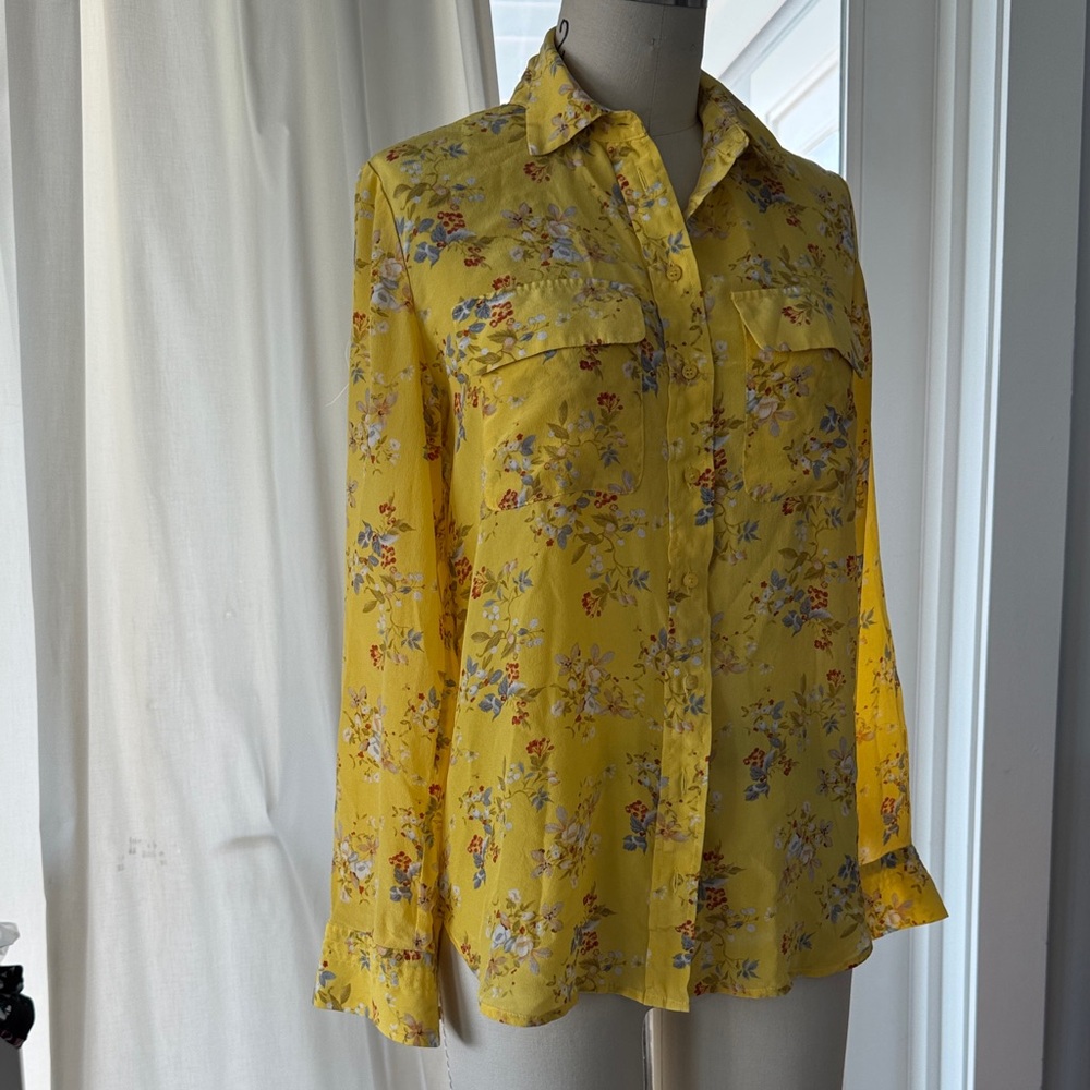 A Loves A 100% silk blouse, gorgeous yellow with delicate floral print